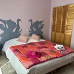 Domaine La Truffiere Des Merigots بيت ضيافة