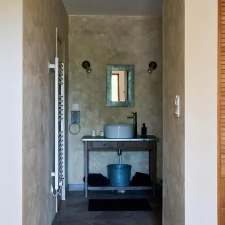 Domaine La Truffiere Des Merigots Gabillou